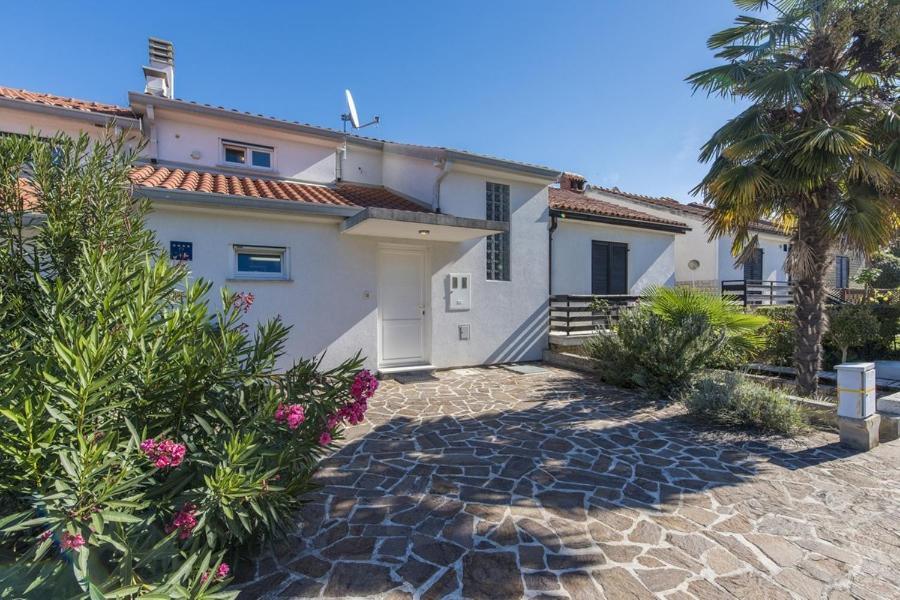 Pietra Villa Dajla Exterior foto